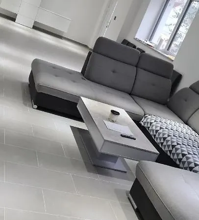 Ferienwohnung Annashome شقة